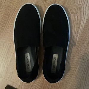 Black Steve Madden Slip On's